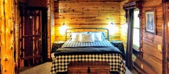Eureka Springs Vacation Rental with Comfy Bed